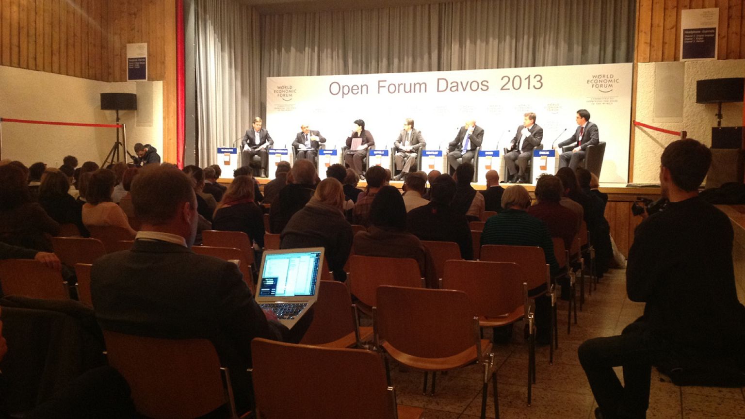 Session on unemployment dampens the mood