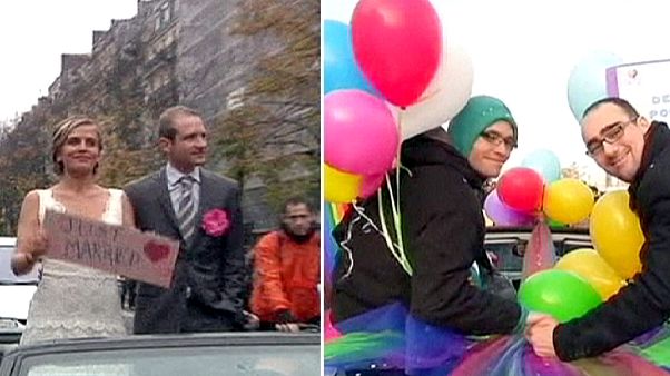 Francesi divisi sulle nozze gay Francesi divisi sulle nozze gay