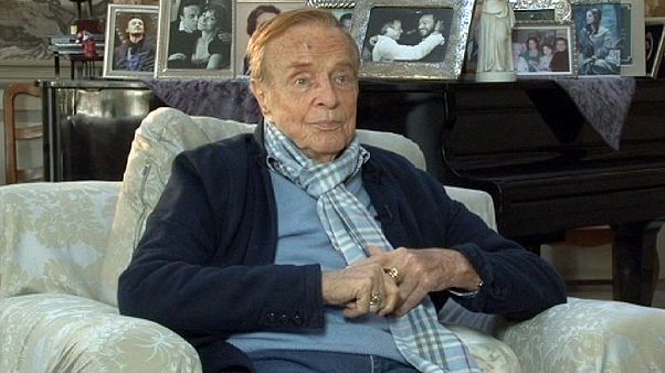 Zeffirelli: Itália tem "uma profusão ridícula de partidos políticos" Zeffirelli: Itália tem "uma profusão ridícula de partidos políticos"
