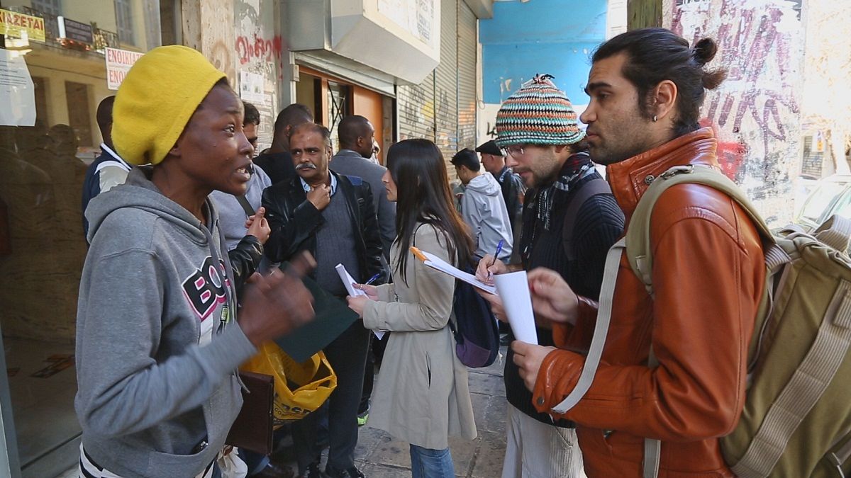 Αθήνα: Ομάδες εθελοντών υπέρ των προσφύγων