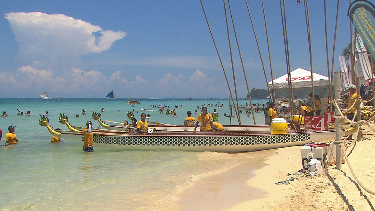 L'île de Boracay, un paradis pour les accros de la planche à voile et du kitesurf...
