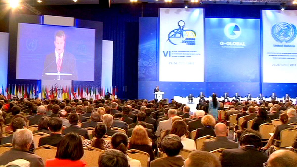 Astana Ekonomik Forumu Avrupa'da yaşanan krizi tartıştı