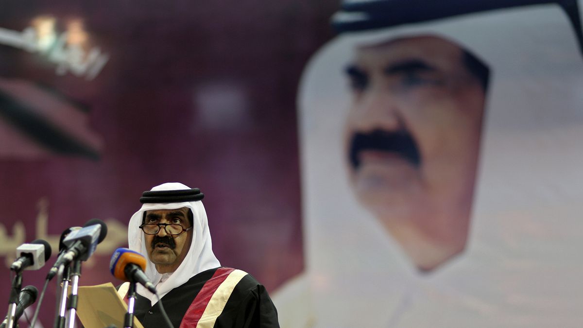 Passation de pouvoir au Qatar : un "bon coup" pour la monarchie