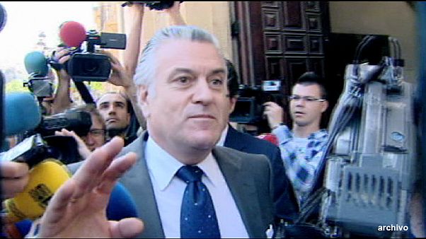 España: Luis Bárcenas a la cárcel sin fianza por "riesgo de fuga" España: Luis Bárcenas a la cárcel sin fianza por "riesgo de fuga"