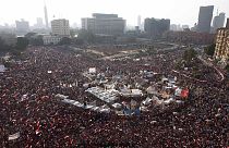 تانک‌های ارتش وارد خیابان‌های قاهره شدند