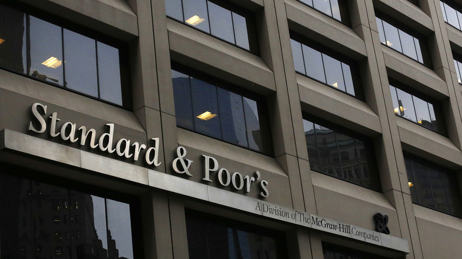 S&P: Αναβάθμιση Κύπρου σε CCC+