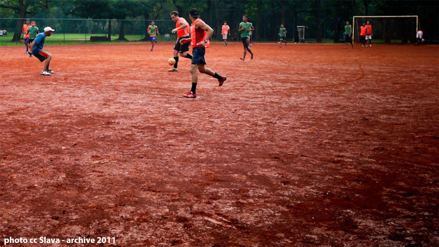 Football amateur : un arbitre poignarde un joueur avant d’être décapité au Brésil