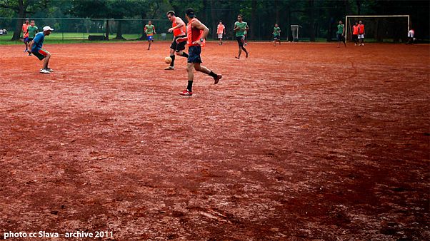 Football amateur : un arbitre poignarde un joueur avant d’être décapité au Brésil Football amateur : un arbitre poignarde un joueur avant d’être décapité au Brésil
