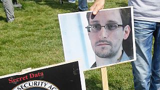 Snowden dice "sí" a la oferta de asilo de Venezuela según político ruso