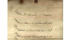 Rétromachine : adoption d'une constitution pour l'Iran