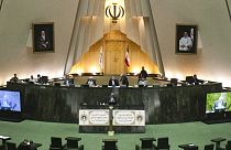 سه یار روحانی از حضور در پاستور بازماندند