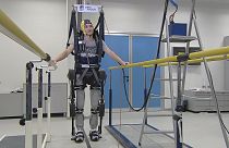 Exosqueletos dão esperança aos paraplégicos