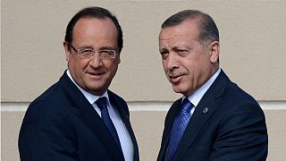 Erdoğan G-20 Zirvesi'nde Hollande ile görüştü