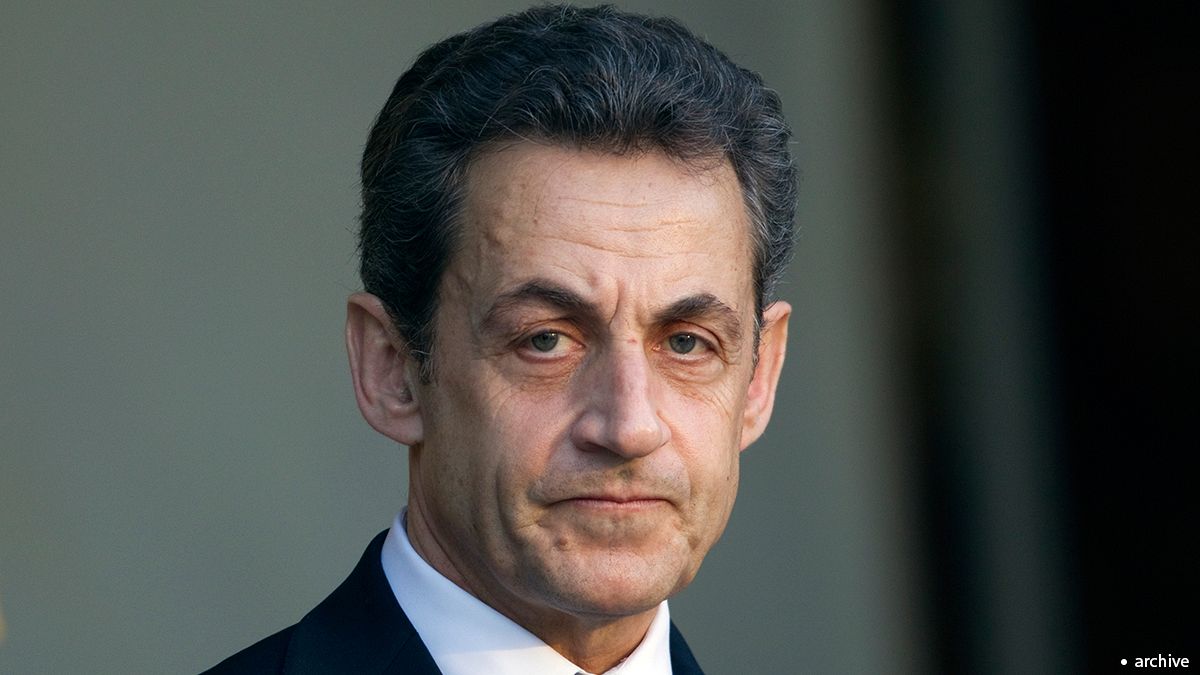 Francia: Sarkozy sale "limpio" de la investigación del llamado "caso Bettecourt"