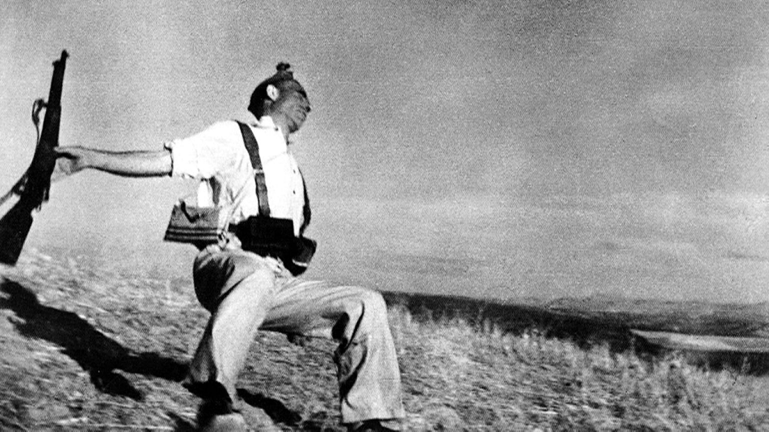 Ma lenne 100 éves Robert Capa, a lánglelkű haditudósító