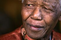 Nelson Mandela remains in stable but critical condition