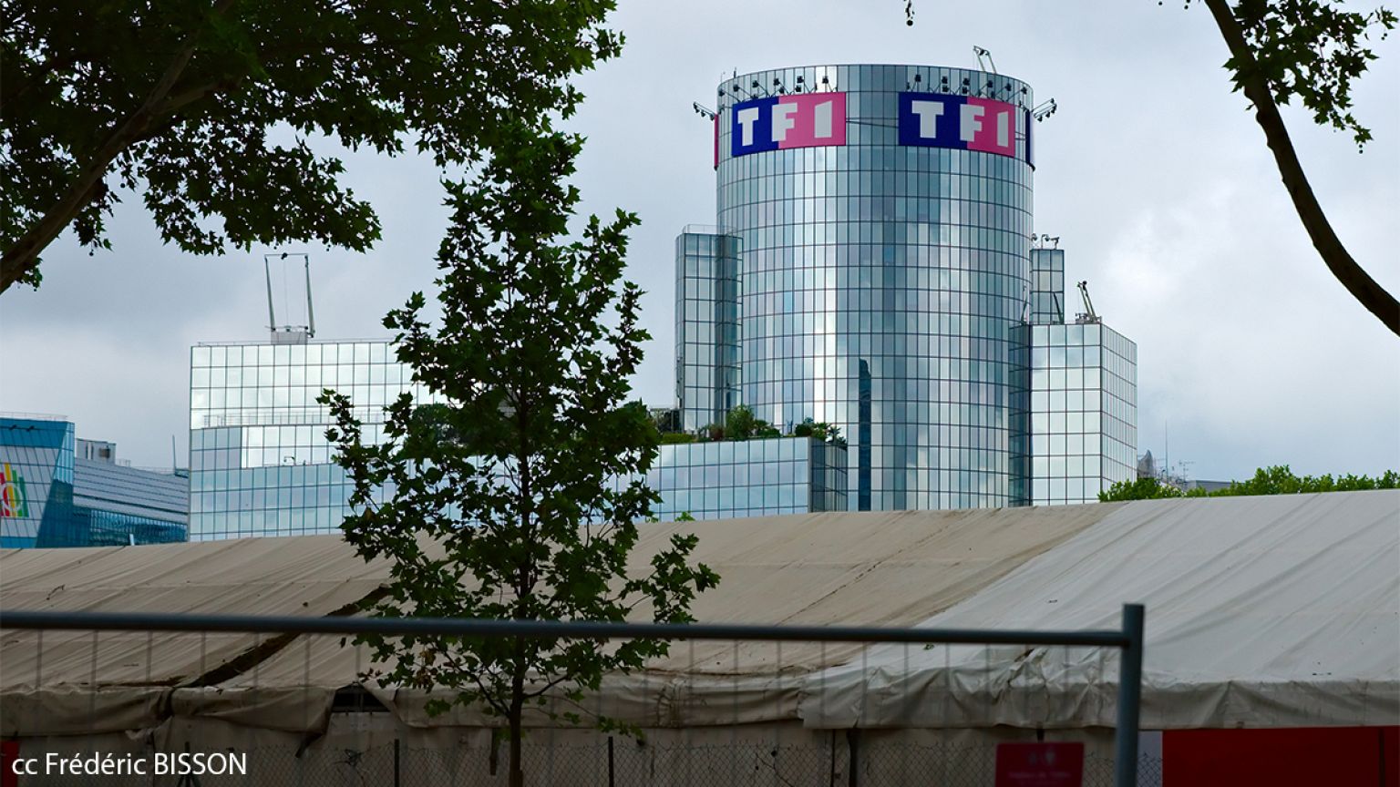 La cadena TF1 sube en bolsa tras la calificación de Francia para el Mundial de Brasil