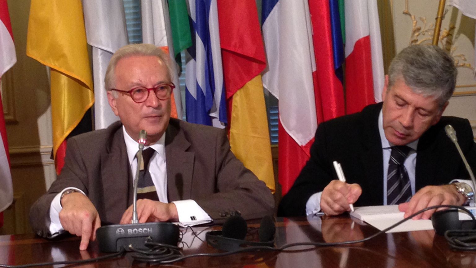 Χάνες Σβόμποντα: Να καταργηθεί η «des-Troika»