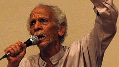أحمد فؤاد نجم شاعر الرفض وشاعر البندقية