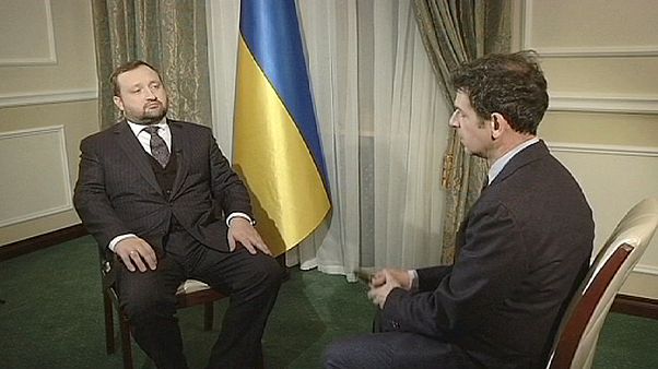 Ucrânia garante investigação minuciosa à violência de Kiev Ucrânia garante investigação minuciosa à violência de Kiev