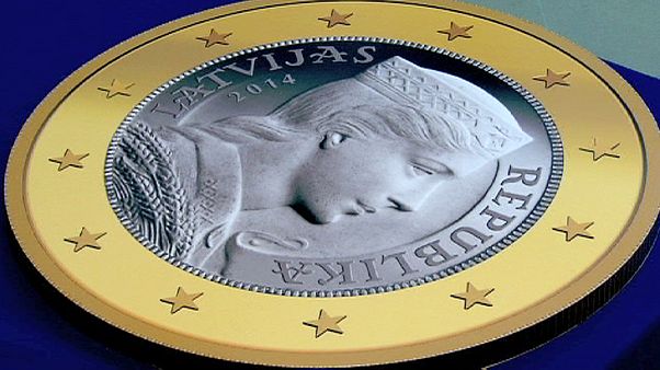 Η Λετονία γίνεται το 18ο μέλος της ευρω-οικογένειας Η Λετονία γίνεται το 18ο μέλος της ευρω-οικογένειας