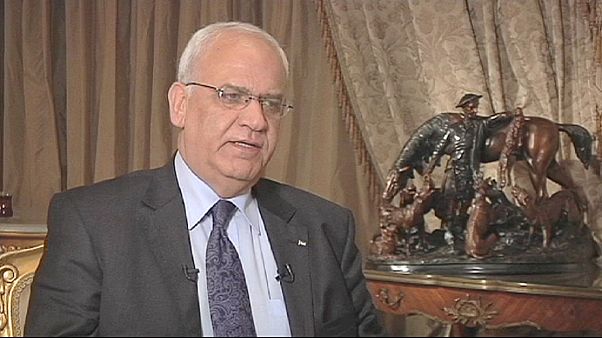 Saeb Erekat: "Não vamos aceitar a presença israelita nas nossas fronteiras" Saeb Erekat: "Não vamos aceitar a presença israelita nas nossas fronteiras"