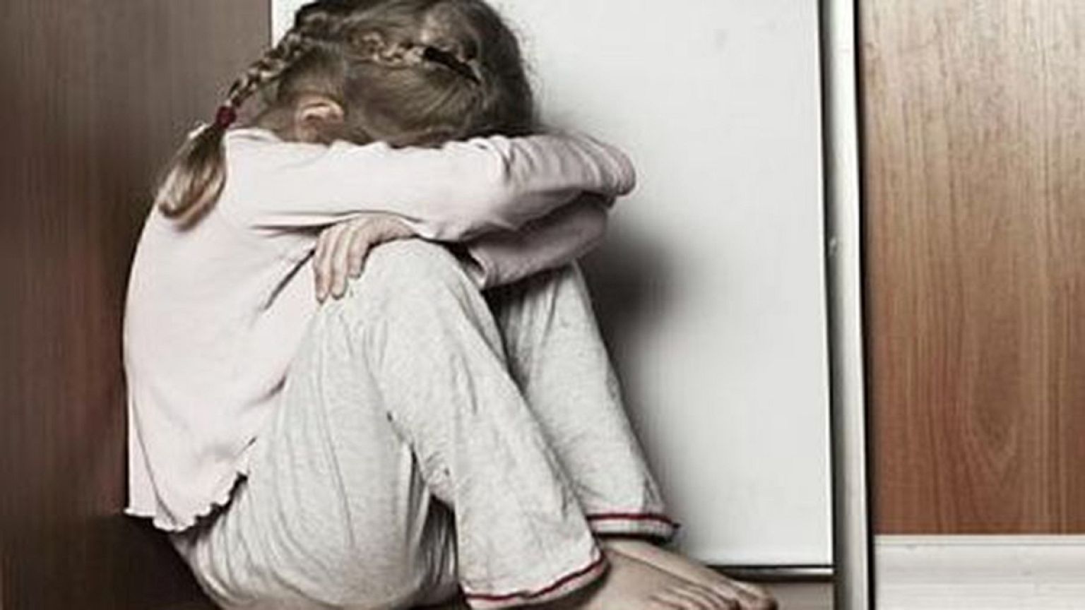 Παιδόφιλος αφέθηκε ελεύθερος γιατί το 11χρονο θύμα δήλωσε... ερωτευμένη!