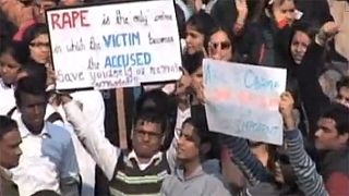 India: teenage girl, allegedly gang-raped, dies after setting herself on fire