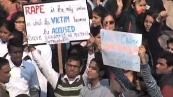 India: teenage girl, allegedly gang-raped, dies after setting herself on fire India: teenage girl, allegedly gang-raped, dies after setting herself on fire