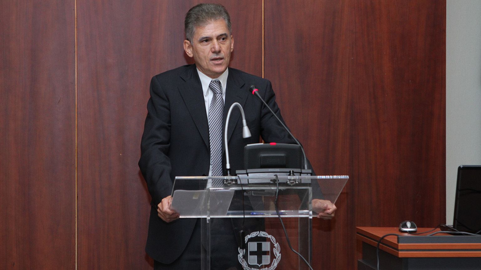 9 στοιχήματα και 1 ευχή για την Ευρώπη και την Ελλάδα το 2014
