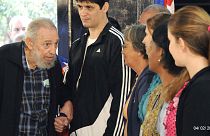 Fidel Castro shows himself after nine months lying low