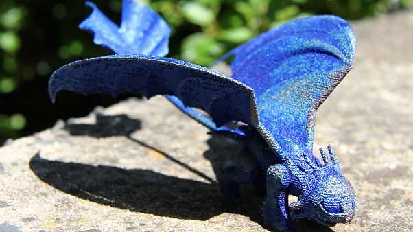 Australie : des scientifiques envoient un dragon à une petite fille Australie : des scientifiques envoient un dragon à une petite fille