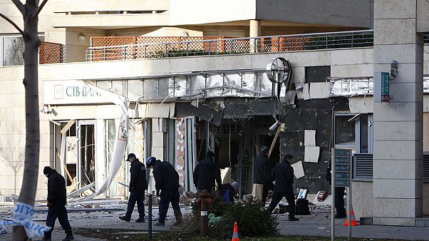Bomba robbant egy budapesti bankfióknál, sérült nincs Bomba robbant egy budapesti bankfióknál, sérült nincs