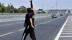 Οι τροχονόμοι αντί να κόβουν κλήσεις τους έδειχναν βιντεάκια!