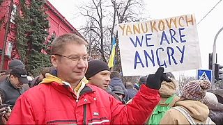 Украина: 2 месяца уличных протестов