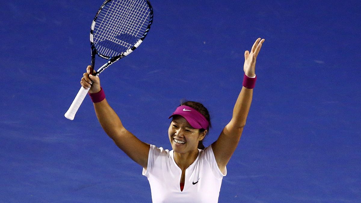 Li overwhelms Cibulkova to claim Australian Open