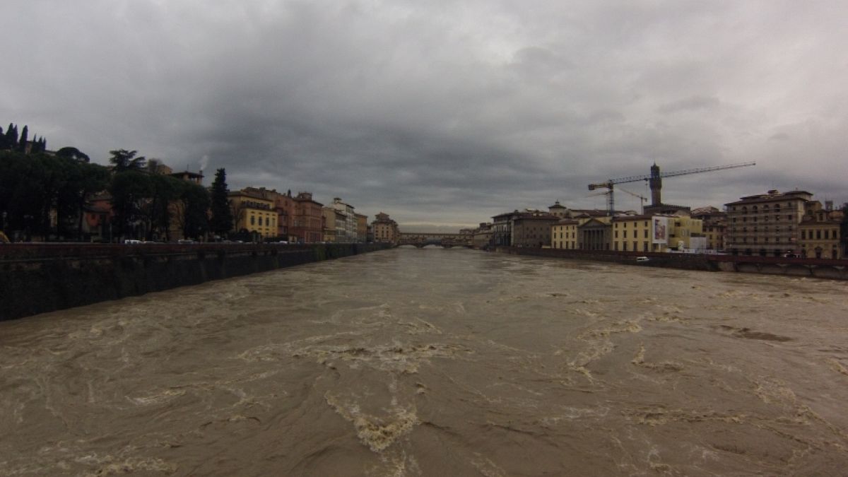 Italy: Severe floods in Pisa and Florence