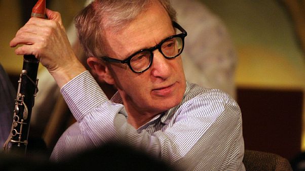 Вуди Аллен отрицает обвинения в педофилии Вуди Аллен отрицает обвинения в педофилии