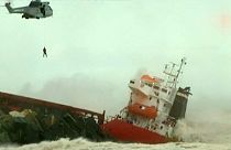Cargo espagnol échoué au Pays Basque : un marin blessé, plan Polmar déclenché