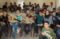 A szépség és a béke zenekara a háború sújtotta Szíriából