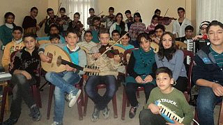 A szépség és a béke zenekara a háború sújtotta Szíriából