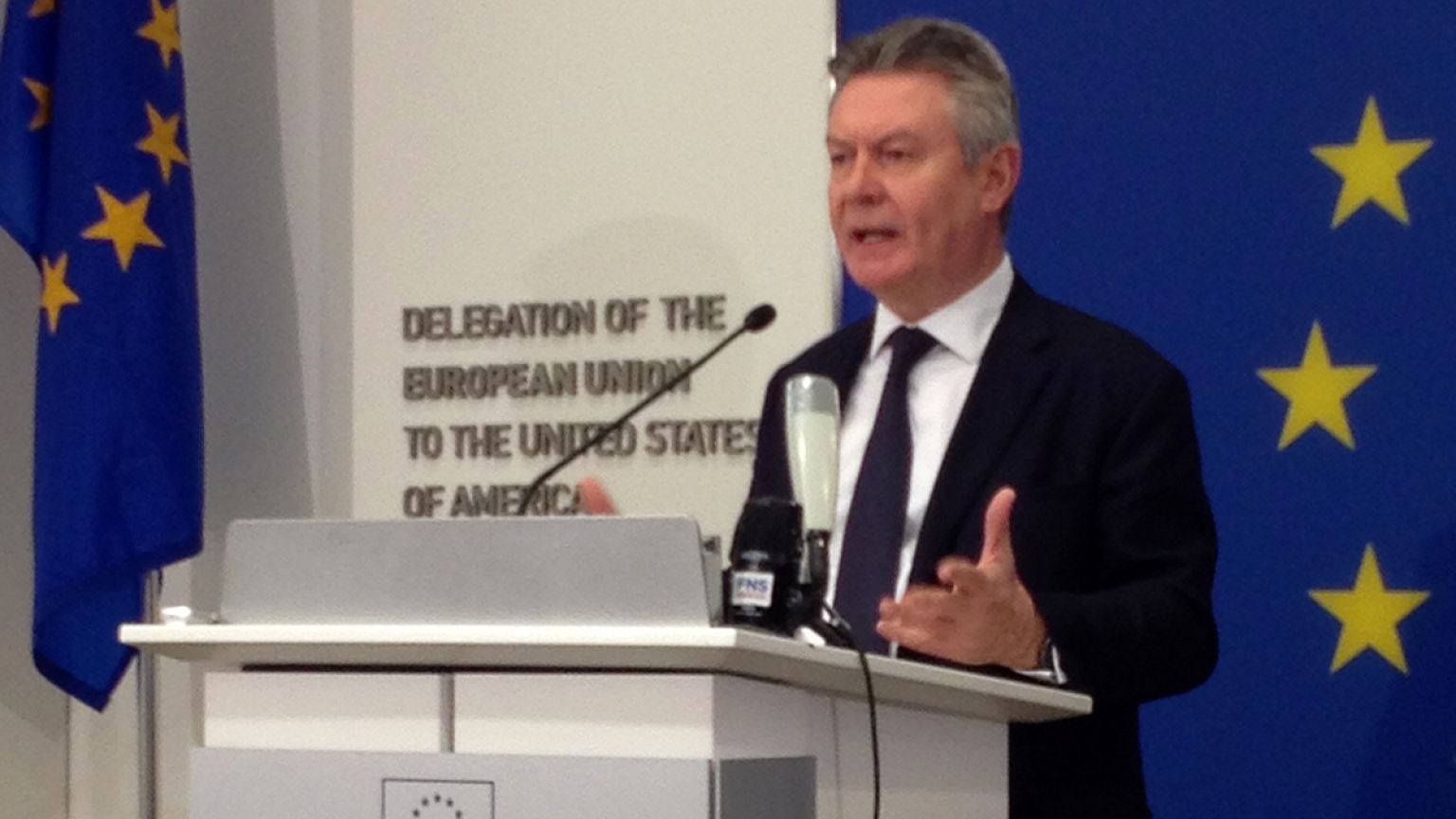 EU warns US: no lowering of standards in future trade deal