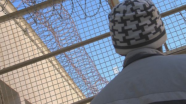 Unterricht hinter Gittern: Eine zweite Chance? Unterricht hinter Gittern: Eine zweite Chance?