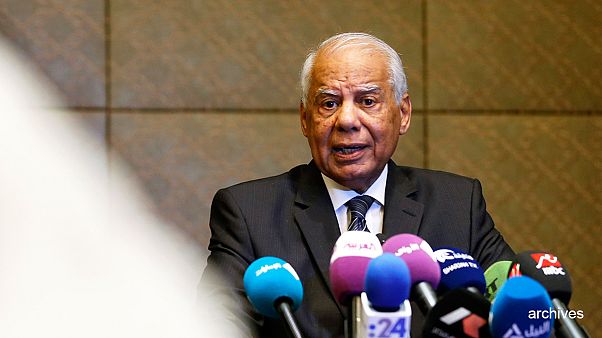 استقالة الحكومة المصرية المؤقتة استقالة الحكومة المصرية المؤقتة