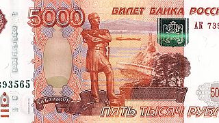 Доллар - по 36 рублей, евро летит к 50 рублям