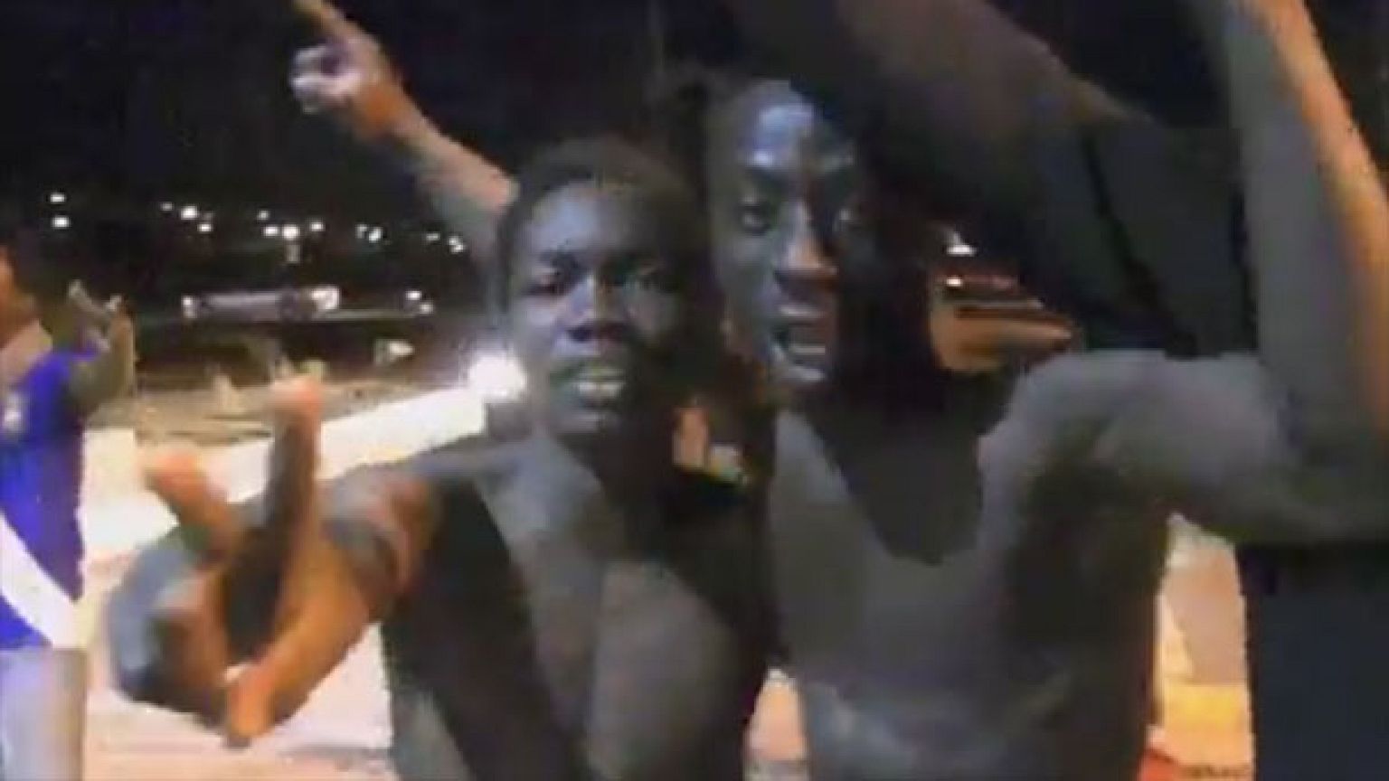 Watch: Moments after more than 200 sub-Saharan migrants scale Melilla border fence
