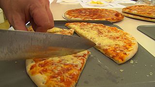 برنامج اوروبي لتحويل البيتزا الى طبق صحي قليل الدسم