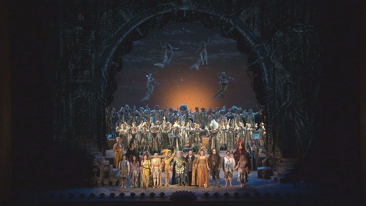 Büyülü Ada New York Metropolitan Operası'nda