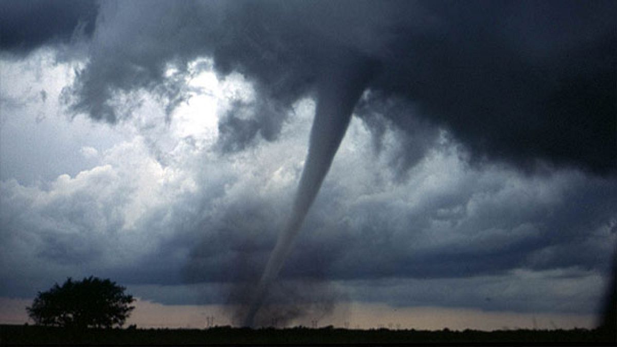 Should the US build three giant barriers to reduce the impact of tornados?