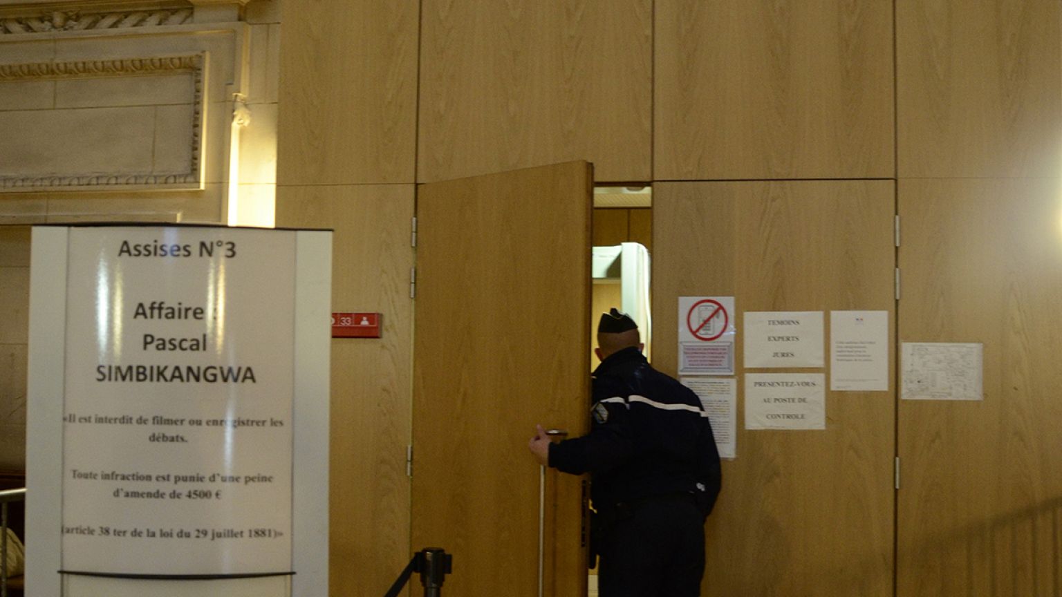 Génocide rwandais : procès historique à Paris de Pascal Simbikangwa